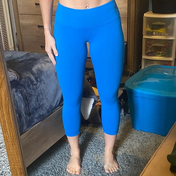 lululemon athletica Pants - Reversible cropped lululemon leggings